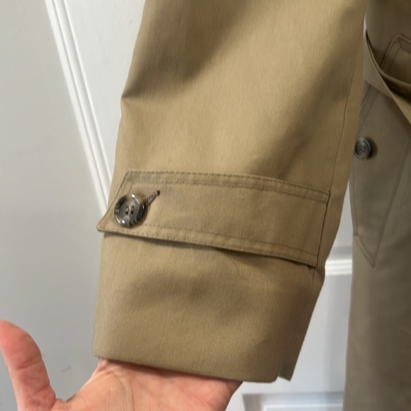 Christian Dior men’s size 40L trench coat. Great used condition. Luxury for deal - Picture 9 of 13